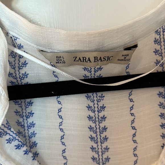 Zara Basic Blouse - white with blue detail - Picture 3 of 6